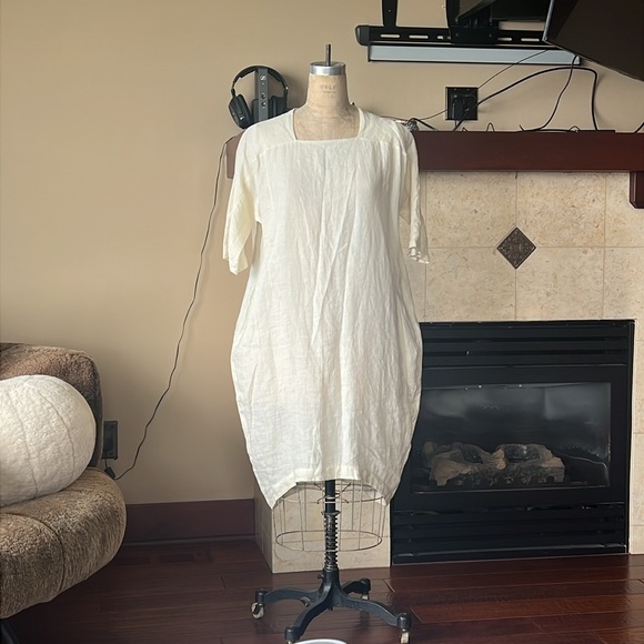 Black Crane Linen Cocoon Dress w pockets - Picture 2 of 12